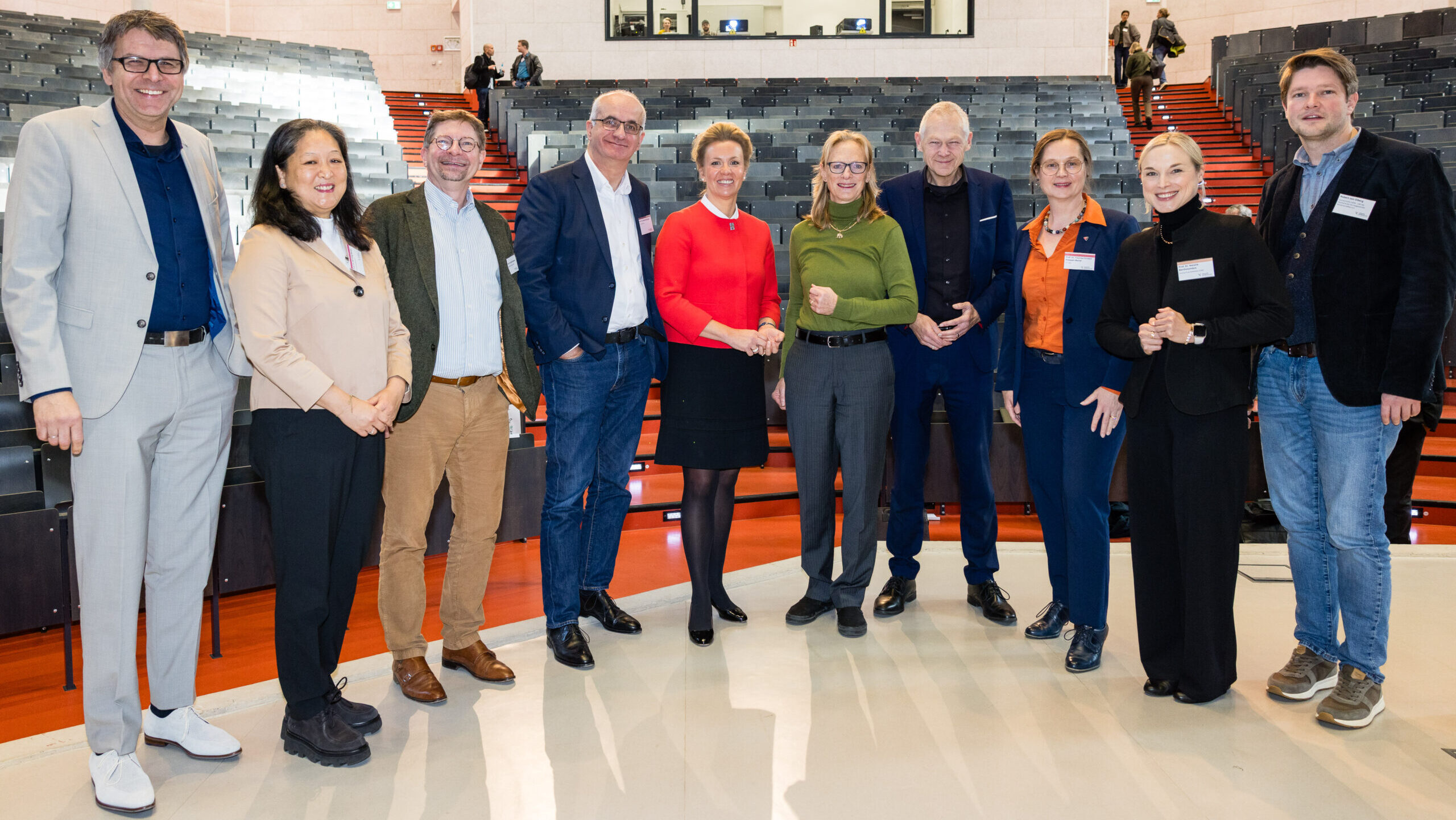 Gruppenfoto mit Teilnehmenden der Zukunftskonferenz.
