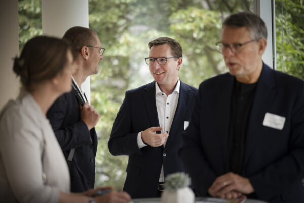 Austausch zwischen Wissenschaft und der NRW.BANK Vertreter zur nachhaltigen Transformation.