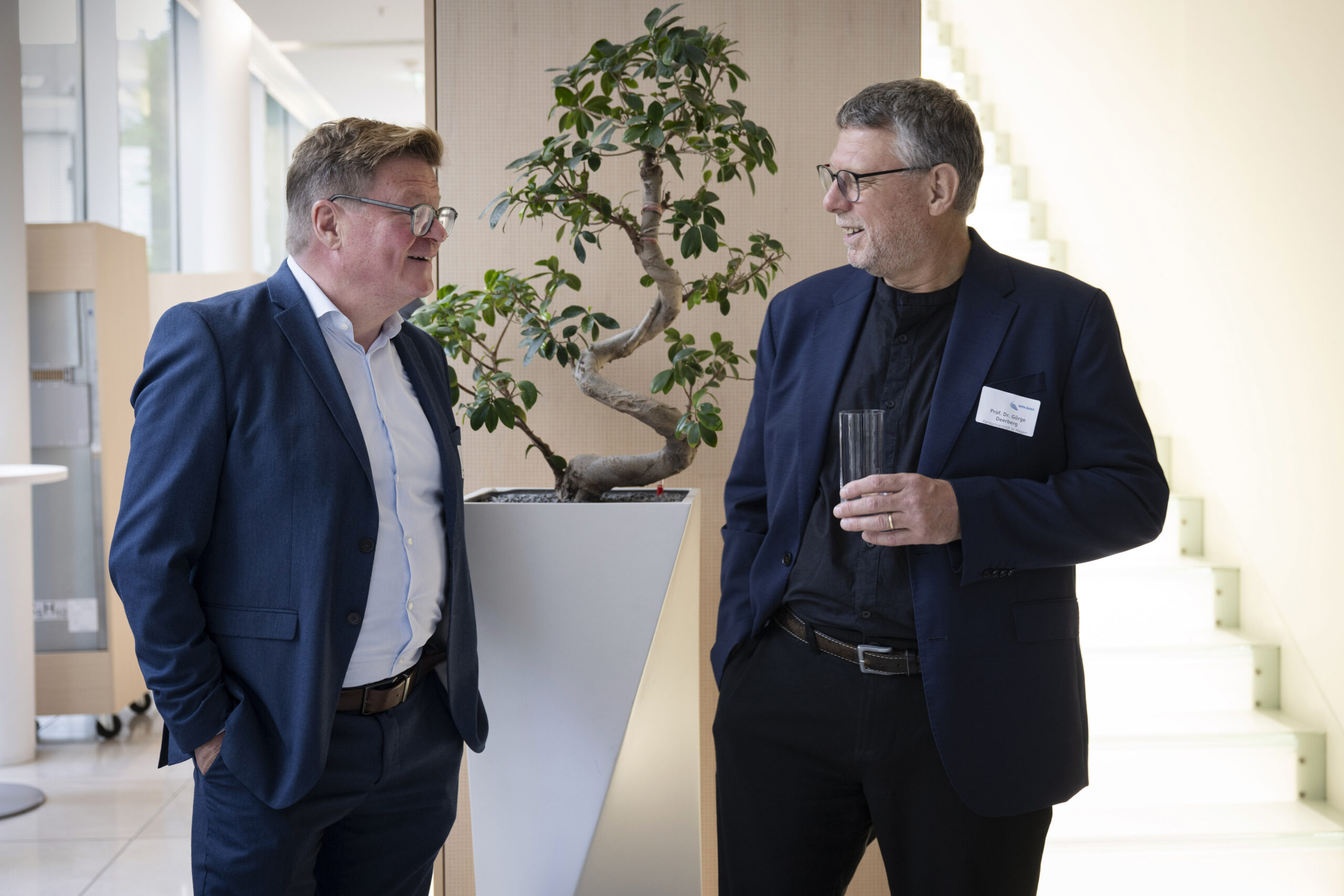 Austausch zwischen Orgateam und Themenpate.